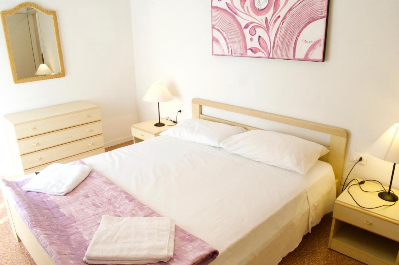 App4Rent Saturno 4 - Family Apartment, Wifi, Parking リド・ディ・イエゾロ エクステリア 写真