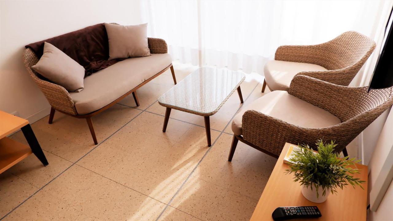 App4Rent Saturno 4 - Family Apartment, Wifi, Parking リド・ディ・イエゾロ エクステリア 写真