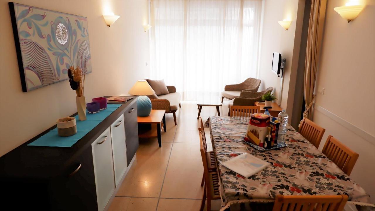 App4Rent Saturno 4 - Family Apartment, Wifi, Parking リド・ディ・イエゾロ エクステリア 写真